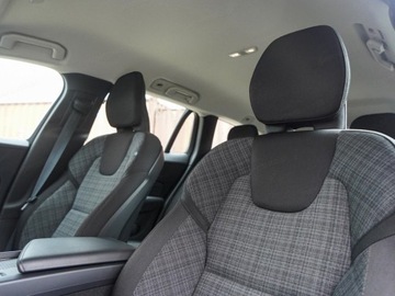 Volvo V60 II  Kombi Facelifting 2.0 B4 B 197KM 2025 VOLVO V60 B4 Core Combi 2.0 (197KM) 2025, zdjęcie 3