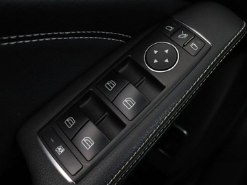 Mercedes CLA C117 Shooting Brake 1.6 200 156KM 2016 Mercedes CLA 200 Automat Navi Czujniki parkowania, zdjęcie 34