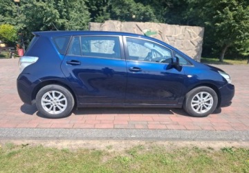 Toyota Verso Minivan 1.8 Valvematic 147KM 2010 Toyota Verso 148 Tys km 1.8 Benzyna 147KM, zdjęcie 8