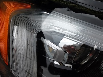 правая фара передняя фара с ДХО ford Edge mk2 19 лифт США