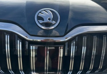 Skoda Superb III Kombi Facelifting 2.0 TSI 190KM 2023 Skoda Superb Combi 2.0 TSI 190 KM 7DSGStyle 2.0 Benzyna 190KM, zdjęcie 10