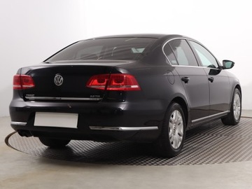 Volkswagen Passat B7 Limousine 2.0 TDI CR DPF BlueMotion 140KM 2014 VW Passat 2.0 TDI, Salon Polska, Serwis ASO, zdjęcie 4