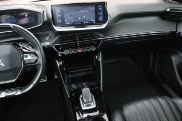Peugeot 2008 II SUV 1.2 PureTech 130KM 2020 Peugeot 2008 1.2 PureTech, Salon Polska, zdjęcie 7