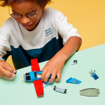 LEGO CITY 60323 Каскадерский самолет