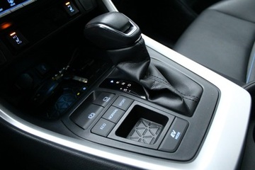 Toyota RAV4 V SUV 2.5 Hybrid Dynamic Force 218KM 2021 Toyota RAV-4 SELECTION 2.5 HYBRID Salon Polska GWARANCJA SelectCar+ FV 23%, zdjęcie 28