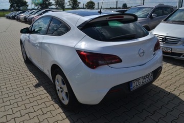 Opel Astra J GTC 1.4 Turbo ECOTEC 120KM 2014 Opel Astra GTC, zdjęcie 5