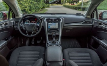 Ford Mondeo V Kombi 1.0 EcoBoost 125KM 2017 Ford Mondeo V Salon RP 2017 rok Benzyna 125KM, zdjęcie 18