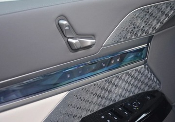 BMW Seria 7 G70 Sedan Plug-In 3.0 50e 489KM 2024 BMW Seria 7 M760e Phev xDrive M Sport Dostawa pod dom w cenie Dealer BMW B, zdjęcie 14