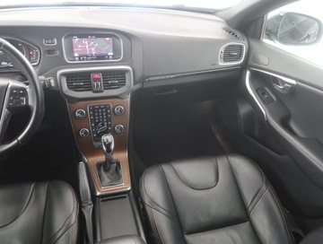 Volvo V40 II Cross Country Facelifting 2.0 T4 190KM 2017 Volvo V40 Cross Country 2.0 T4, Salon Polska, zdjęcie 7