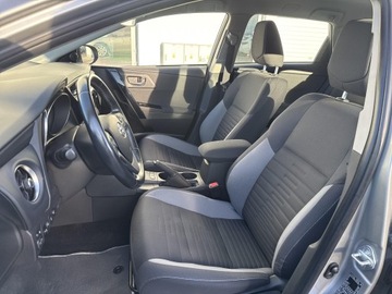 Toyota Auris II Touring Sports Facelifting 1.8 Hybrid 136KM 2017 Toyota Auris Hybrid 135 Premium II (2012-) Hybrid, zdjęcie 12