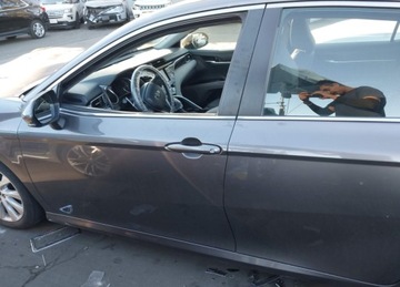 Toyota Camry IX 2019 Toyota Camry LE od ubezpieczalni 2.5 Benzyna 203KM, zdjęcie 3