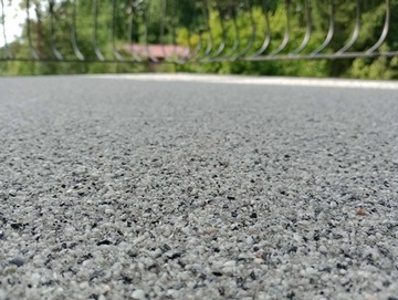 Suchy Piasek Granitowy Jasny Szary do Posadzka Żywiczna 2-3 mm Grys 20 kg