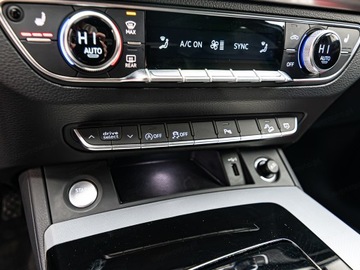 Audi Q5 II SUV Facelifting 2.0 40 TDI 204KM 2023 AUDI Q5 40 TDI quattro S Line S tronic Suv 2.0 (204KM) 2023, zdjęcie 17