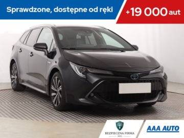 Toyota Corolla XII TS Kombi 1.8 Hybrid 122KM 2021 Toyota Corolla 1.8 Hybrid, Salon Polska