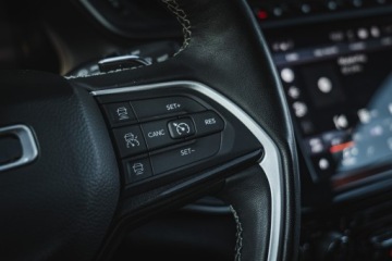 Jeep Grand Cherokee IV 2022 Jeep Grand Cherokee WL | 2022 | 3.6 benzyna + LPG | 25 500 km, zdjęcie 16