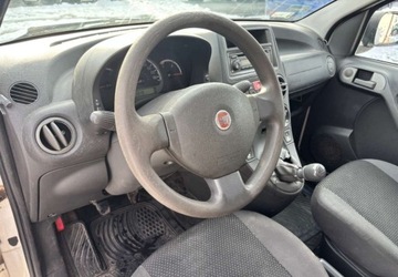Fiat Panda II Hatchback 5d 1.2 8v 60KM 2010 Fiat Panda VAN 2 os. 1.2 Benzyna 60KM, zdjęcie 10
