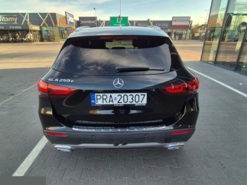Mercedes GLA II Off-roader Plug-In 1.3 250 e 218KM 2021 Mercedes-Benz GLA 250 e 8G-DCT Progressive 1.3 Hybryda Plug-in 218KM 2021r, zdjęcie 10