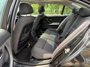 BMW Seria 3 E90-91-92-93 Limuzyna E90 318d 143KM 2010 BMW Seria 3 XENON NAWIGACJA PODGRZEWANE FOTELE KLIMATYZACJA PARKTRONIC SZY, zdjęcie 5