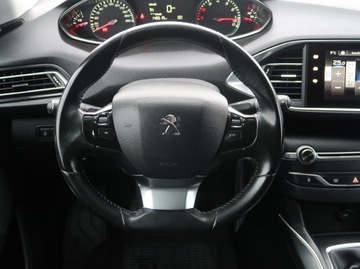 Peugeot 308 II SW 1.2 PureTech 130KM 2016 Peugeot 308 1.2 PureTech, Klima, Klimatronic, zdjęcie 15