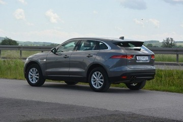 Jaguar F-Pace SUV 2.0 i4D 180KM 2016 Jaguar F-PACE 2.0D AWD Prestige panorama aut. nawi, zdjęcie 2