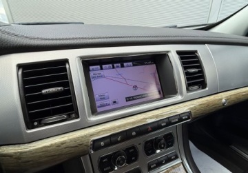 Jaguar XF I Sedan Facelifting 2.2 D 200KM 2013 Jaguar XF auto jak nowe83000kmLUXURY 2.2 Diesel 200KM, zdjęcie 13