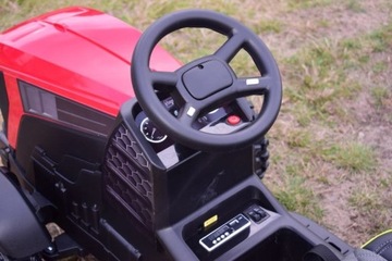 БОЛЬШОЙ АККУМУЛЯТОРНЫЙ ТРАКТОР С ПРИЦЕПОМ + КОЛЕСА ДИСТАНЦИОННОГО УПРАВЛЕНИЯ КОЖА ИЗ ЭВА САПЕРКИ