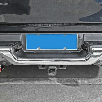 KRYT NA ZADNÍ SVĚTLO TABULKY SPZ DO RAM 1500 2018-2021