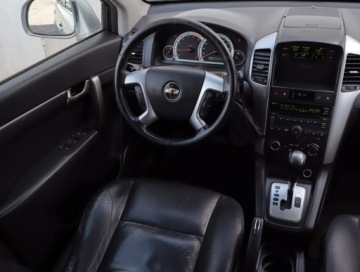Chevrolet Captiva I 2.0D 150KM 2009 Chevrolet Captiva 2.0 D, 4X4, Automat, 7 miejsc, zdjęcie 6