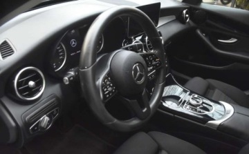 Mercedes Klasa C W205 Limuzyna Facelifting 1.6 C180 156KM 2019 Mercedes-Benz Klasa C Mercedes-Benz Klasa C 180 Business Edition 9G-TRONIC, zdjęcie 21