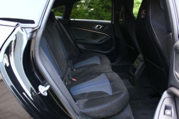 BMW Seria 2 F22-F23-F45-F46 Coupe Facelifting 218d 150KM 2021 BMW Seria 2 218D 150KM Sportowy Sedan M Sport Bezwypadkowy Serwis Pewne Au, zdjęcie 32