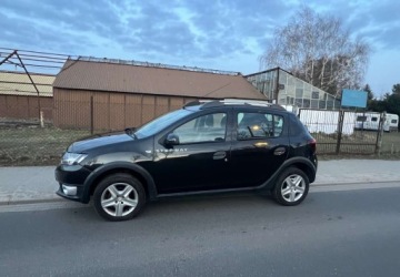 Dacia Sandero II Hatchback 5d 1.5 dCi 90KM 2014 Dacia Sandero Dacia Sandero II 1.5 dCi Stepwey 1.5 Diesel 90KM, zdjęcie 14