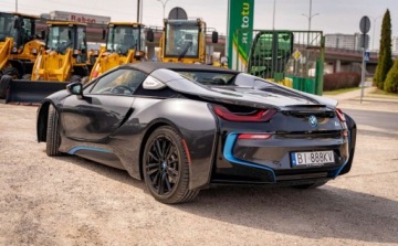 BMW i8 Roadster Elektryczny + R3 1499 374KM 2019 BMW i8 BMW i8 I 1.5 Cabrio Hybrid Plug-in 375KM 1.5 Hybryda Plug-in 375KM, zdjęcie 6