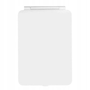 Портативное дорожное зеркало для макияжа.