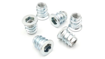 4x Ввинчивающаяся втулка M10x14x20 мм