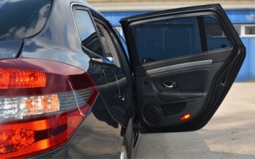 МАГНИТНЫЕ ШТОРЫ RENAULT LAGUNA III 3 COMBI