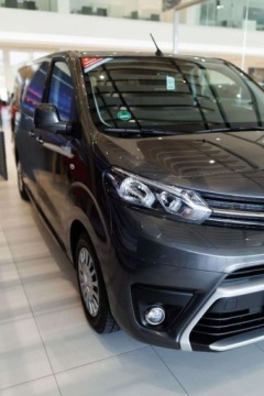 Toyota 2022 Toyota Proace Verso Verso 1.5 D4-D Long Business 1.5 Diesel 120KM, zdjęcie 23