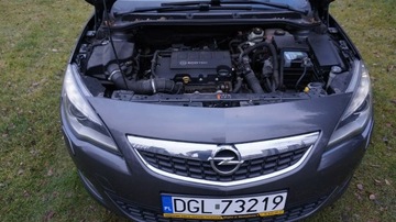 Opel Astra J Sports Tourer 1.4 Turbo ECOTEC 140KM 2011 Opel Astra super stan. Gwarancja. Polecam!!!, zdjęcie 12