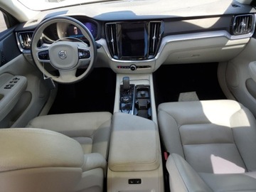 Volvo S60 III 2024 Volvo S60 Core 2024 2.0l 2.0 Benzyna 247KM, zdjęcie 8