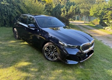 BMW Seria 5 G30-G31 Touring Facelifting 2.0 520d 190KM 2024 BMW Seria 5 520d Touring