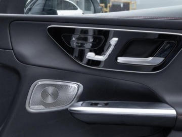 Mercedes GLC C254/X254 SUV AMG 2.0 43 AMG 421KM 2025 MERCEDES-BENZ GLC AMG Coupe 43 4-Matic 2.0 (421KM) 2025, zdjęcie 16