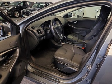 Volvo V40 II Hatchback Facelifting 2.0 D2 120KM 2019 Volvo V40 2.0, 120 KM, Automat, Nawi, Kamera,, zdjęcie 5