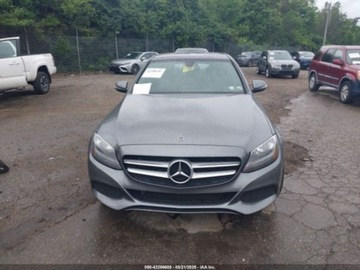 Mercedes Klasa C W205 2018 Mercedes-Benz Klasa C 300 4Matic 2018 2.0l 2.0 Benzyna 241KM, zdjęcie 7