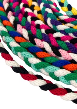 Поводья - конь-любитель - разные цвета.