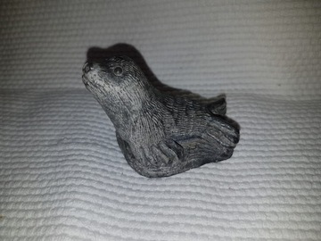 Wolf Sculptures foka rzeźba Inuitów w steatycie rękodzieło etniczne szaman