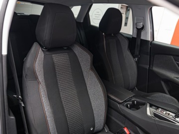 Peugeot 3008 II Crossover 1.6 BlueHDi 120KM 2017 PEUGEOT 3008 1.6 BlueHDi Suv 120KM 2017, zdjęcie 6