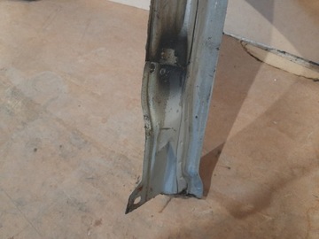 BLATNÍK PRAVÝ PŘEDNÍ VW BORA SEDAN LB7Z