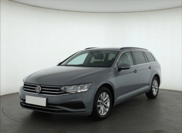 Volkswagen Passat B8 Variant Facelifting 1.5 TSI EVO 150KM 2022 VW Passat 1.5 TSI, Salon Polska, Automat, VAT 23%, zdjęcie 1