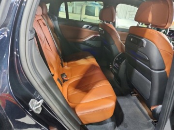 BMW X6 G06 2025 BMW X6 M60i 2025 4.4 Benzyna 523KM, zdjęcie 11