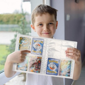 Папка для альбомов Pokemon Class Binder, 240 карточек Пикачу + 30 карточек в подарок в подарок