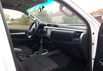 Toyota Hilux VIII Pojedyncza kabina Facelifting 2.4 D-4D 150KM 2024 Toyota Hilux Okazja 2.4 Diesel 150KM, zdjęcie 19